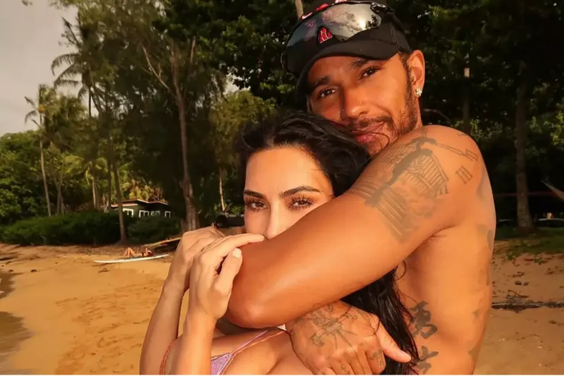 Kim Kardashian impulsa a Hamilton antes de volver a la Fórmula 1