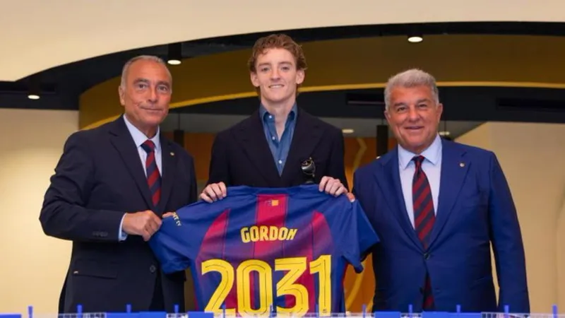 El Newcastle se fija en un jugador seguido por el Barça para relevar a Gordon