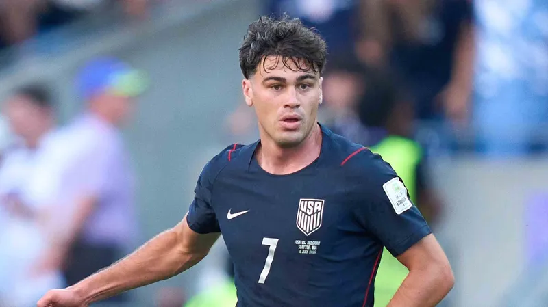 Giovanni Reyna deja la Bundesliga y jugará en la Ligue 1