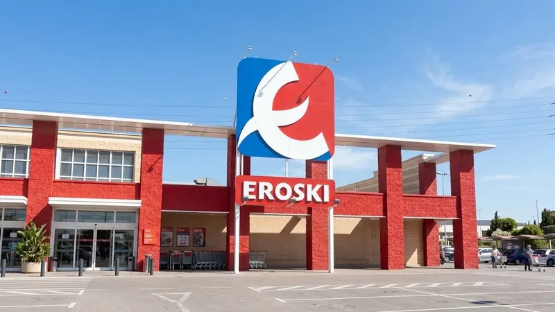 Eroski ya tiene más de 400 pantallas en sus supermercados: anuncios que cambian según la tienda y la hora