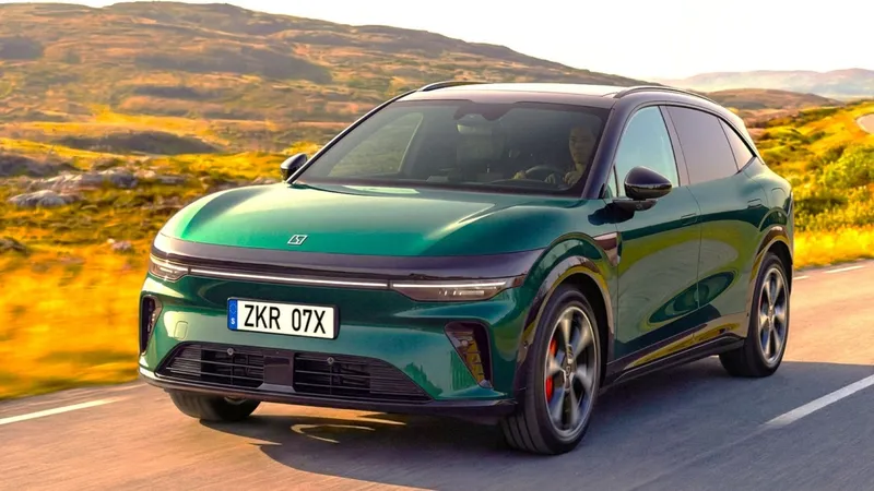200.000 ventas, carga en sólo 10 minutos y tiene 627 km: el mejor SUV eléctrico 'primo' de Volvo se renueva