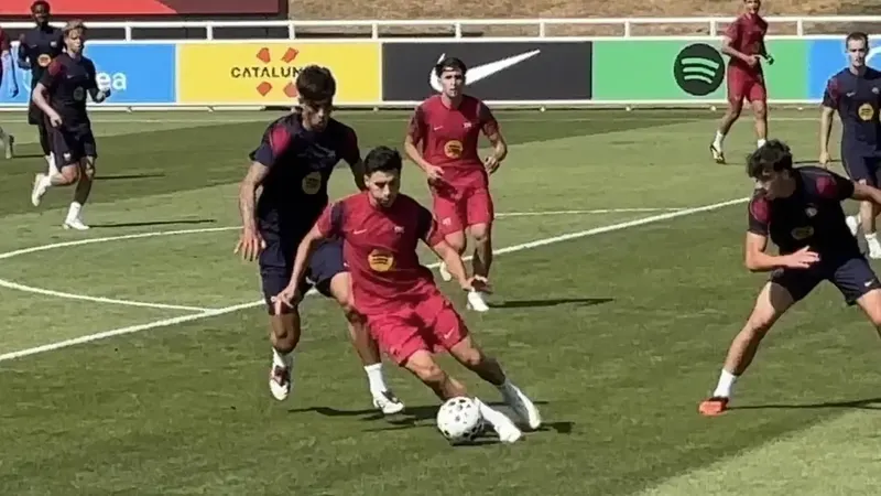 Partidillo en el Barça con pruebas en el '9' y debut de Bisiwu