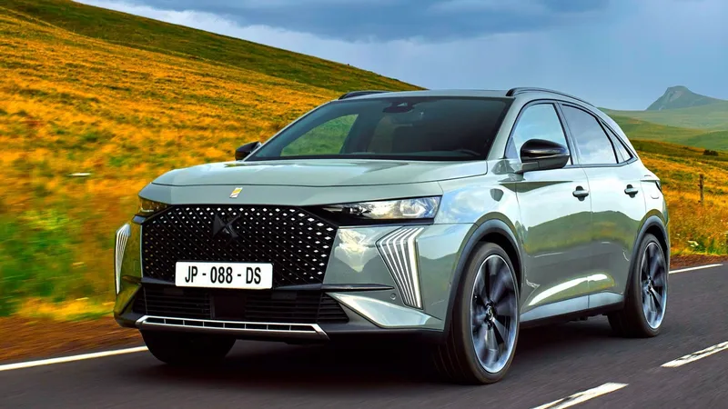 1,4 L/100 km y 200.000 ventas: desaparece en España el SUV híbrido más icónico de Stellantis