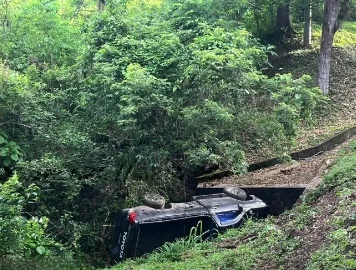 Mexicano sobrevive milagrosamente tras volcarse en Nueva Segovia