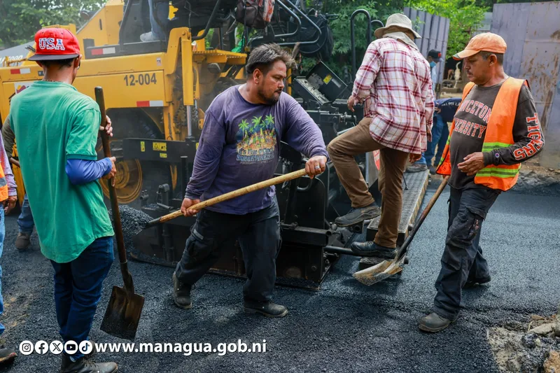 El Barrio 18 de Mayo alcanza el 85% de sus calles asfaltada, beneficiando a más de 7 mil habitantes