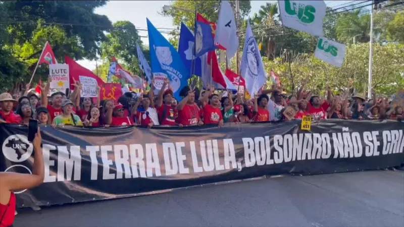 Más de 80 mil personas participan en acto de apoyo a Lula en Recife