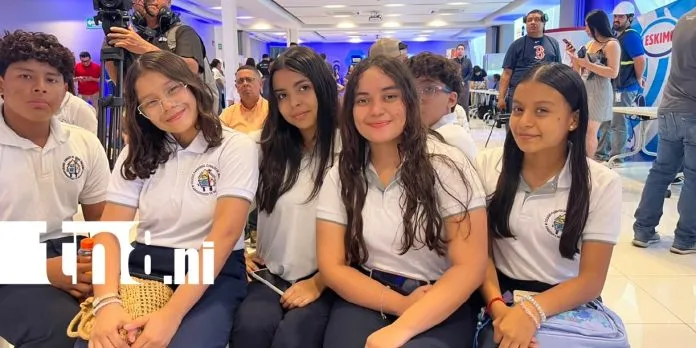 Más de 1,000 estudiantes crean soluciones en Gamers en Acción de Tigo Nicaragua