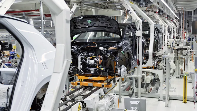 El gran problema del coche eléctrico empieza a desaparecer y Europa quiere aprovecharlo antes que nadie