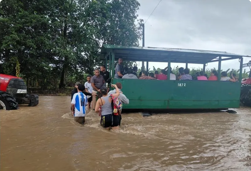 En Costa Rica se amplía a 934 los centros que no tendrán clases este lunes por las lluvias