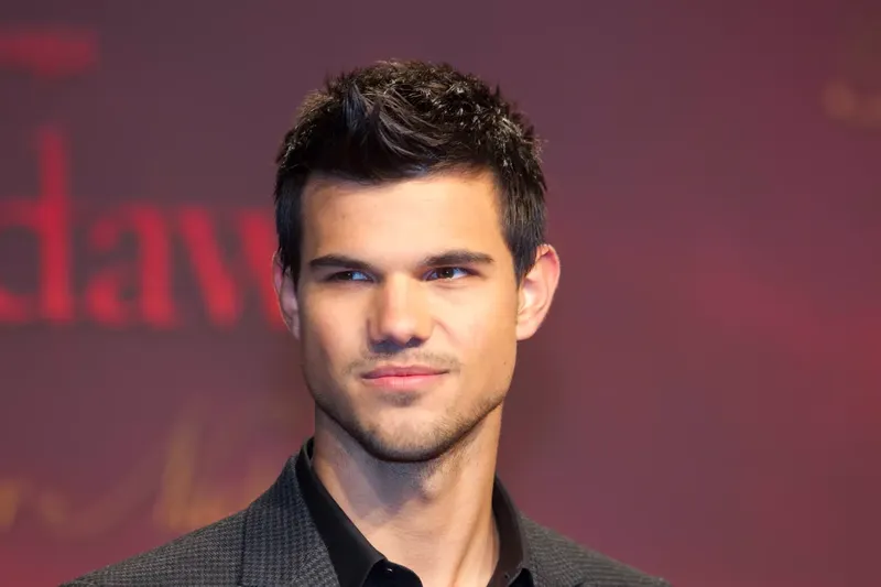 Taylor Lautner será papá de una niña: así compartió la noticia