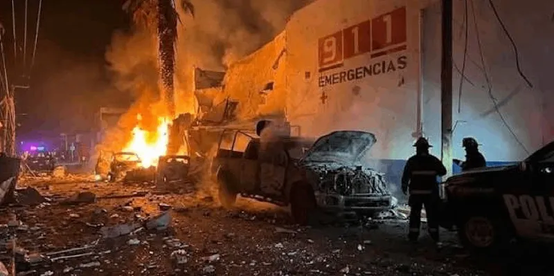 Ataque con explosivos contra Policía deja 17 heridos durante fiesta en México