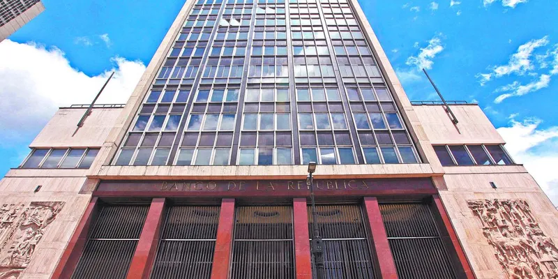 Déficit fiscal colombiano llega a 3.9% entre enero y julio