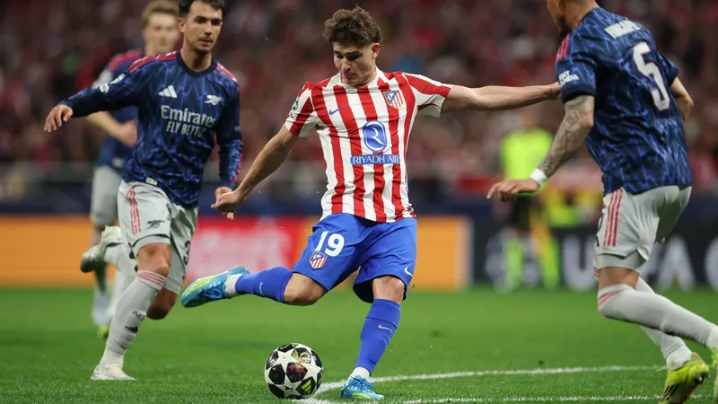 Atlético de Madrid vendería a Julián Alvarez, pero no a Barcelona