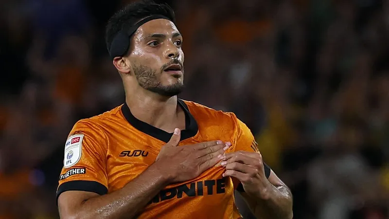 Raúl Jiménez y Edson Álvarez, desaparecidos en el Lado B del futbol inglés