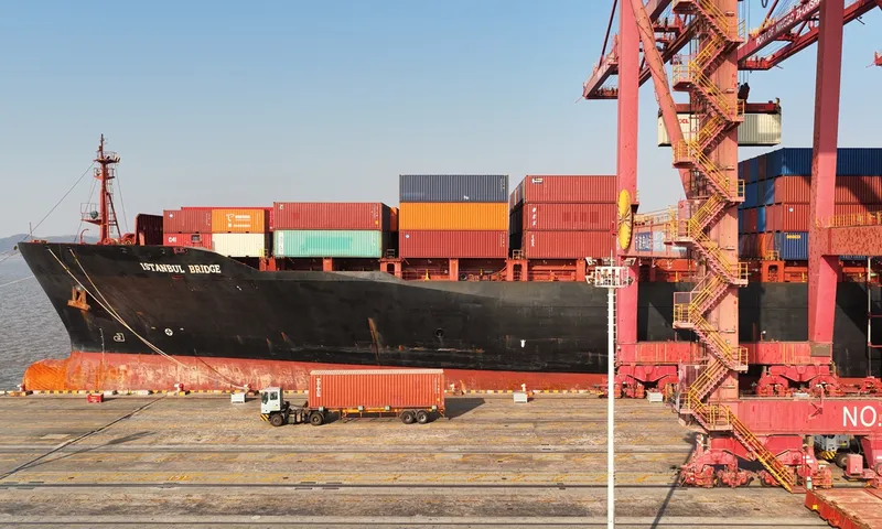 La ruta marítima ártica China-Europa entra en operación regular semanal