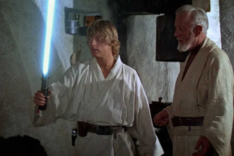 "Fue frustrante": George Lucas tenía una regla sobre las espadas láser en Star Wars que molestaba a Mark Hamill
