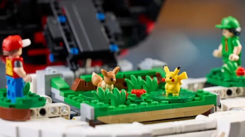 Filtrados los tres nuevos sets de LEGO Pokémon que llegarán en marzo de 2027, con dos clásicos de Kanto y uno de los iconos de la saga