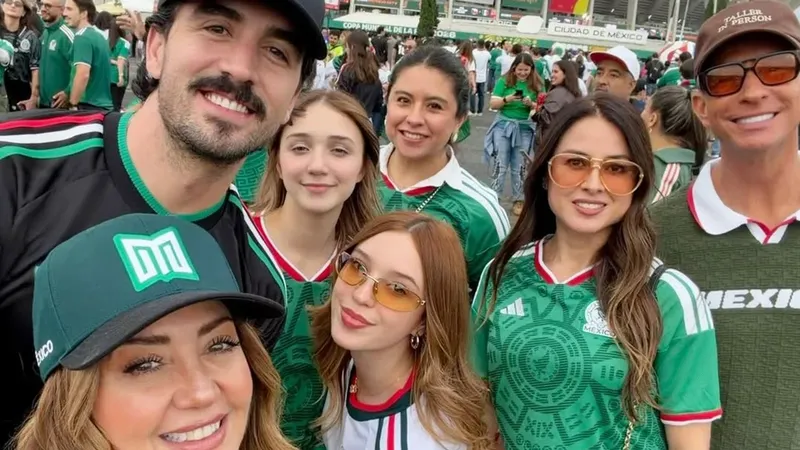Andrea Legarreta y Erik Rubín, la imagen de la familia moderna: juntos en el Mundial con sus hijas y sus nuevas parejas
