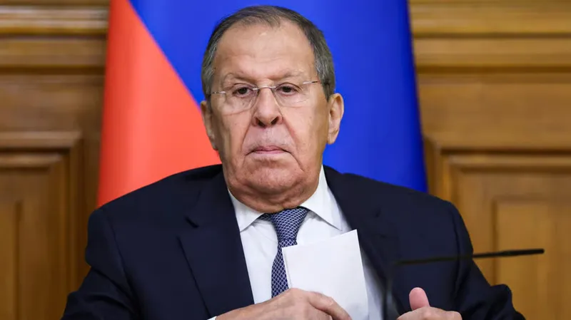 Lavrov: Si Europa trata de atacarnos, esta no será una guerra convencional