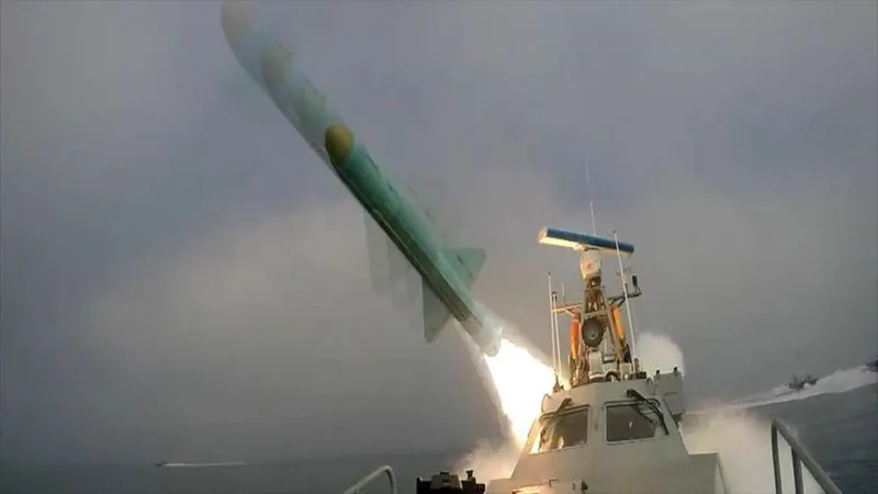 Irán romperá el bloqueo naval en el menor tiempo posible si inicia una guerra