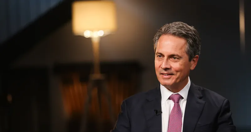 Fed podría necesitar más alzas de tasas de interés para frenar la inflación, advierte Musalem