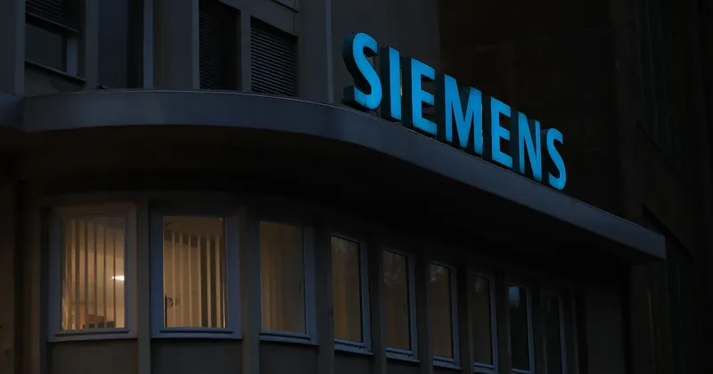 Siemens eleva por segunda vez su previsión de ganancias por centros de datos y software industrial