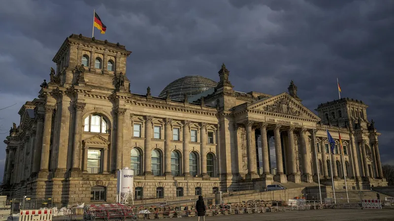 "Nunca debe ingresar": la AfD pide cerrar la puerta de la UE y la OTAN a Ucrania