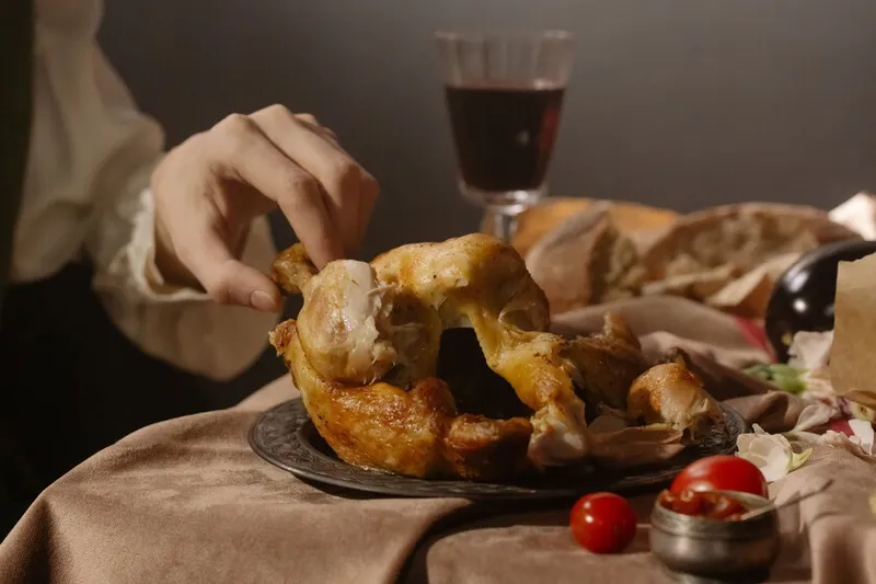 Comer más de esta cantidad de pollo a la semana aumentaría el riesgo de muerte, según un estudio