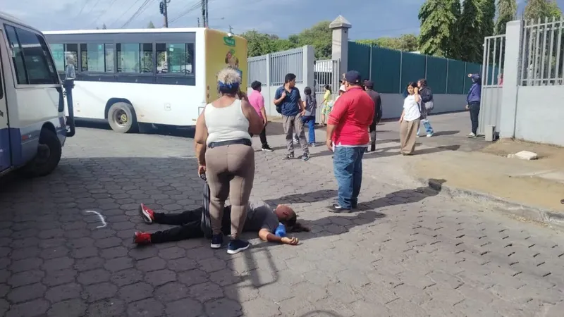 Atropellan a vendedora cuando cruzaba hacia terminal de buses en Managua