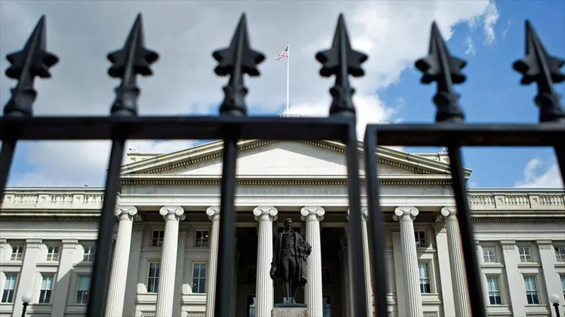 EEUU impone nuevas sanciones a Irán para perturbar su control sobre Ormuz