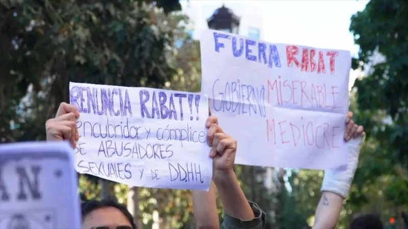 Crisis en Chile por liberar a abusadores sexuales y violadores de DDHH