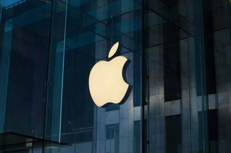 Apple roza nuevos máximos: la IA de Siri y el iPhone vuelven a convencer al mercado