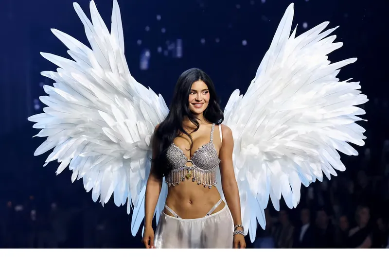 Victoria’s Secret regresa con desfile en Los Ángeles