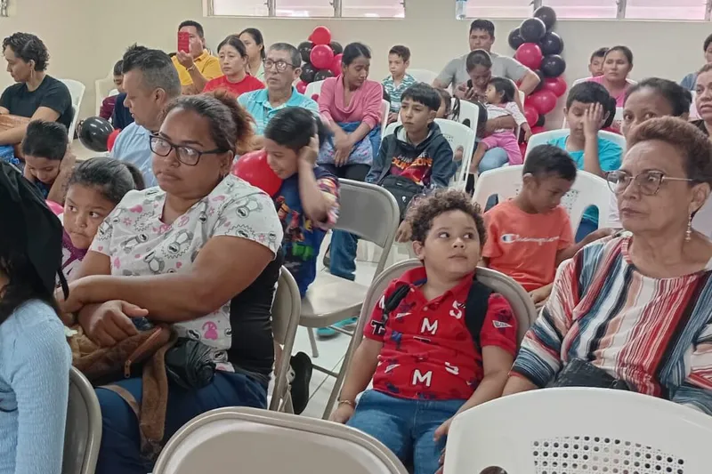 Minsa fortalece la atención auditiva y del habla para la niñez