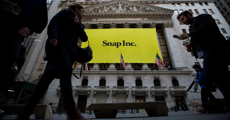 Snap eleva la previsión de ventas antes de lanzar sus gafas de realidad aumentada