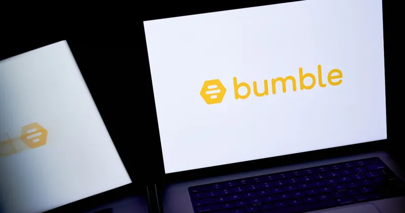 La app de citas Bumble está en negociaciones para convertirse en empresa privada, según el WSJ
