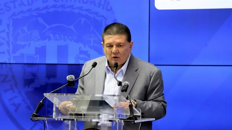 Detienen a exfiscal de Chihuahua vinculado con el escándalo de la CIA en México