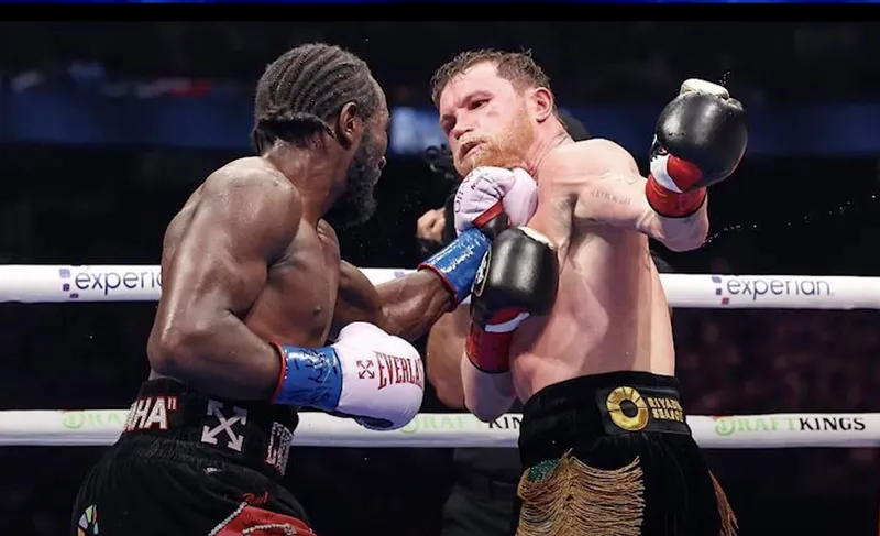 Canelo admite que falló mentalmente ante Crawford y sueña con la revancha
