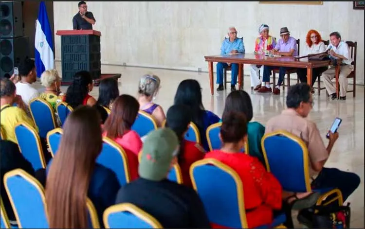 ICPJ realiza jornada literaria “De la poesía a la Revolución” 47/19