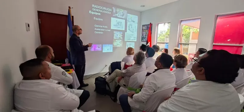Centro Nora Astorga abre taller internacional de radiocirugía en Managua