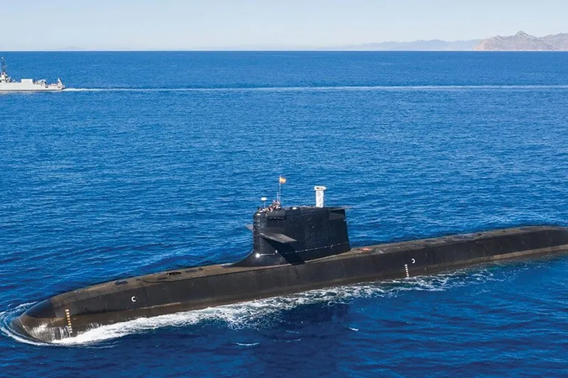 Ni nuclear, ni eléctrico. España ya ha sumergido 400 horas al único submarino del mundo que funciona con hidrógeno y bioetanol