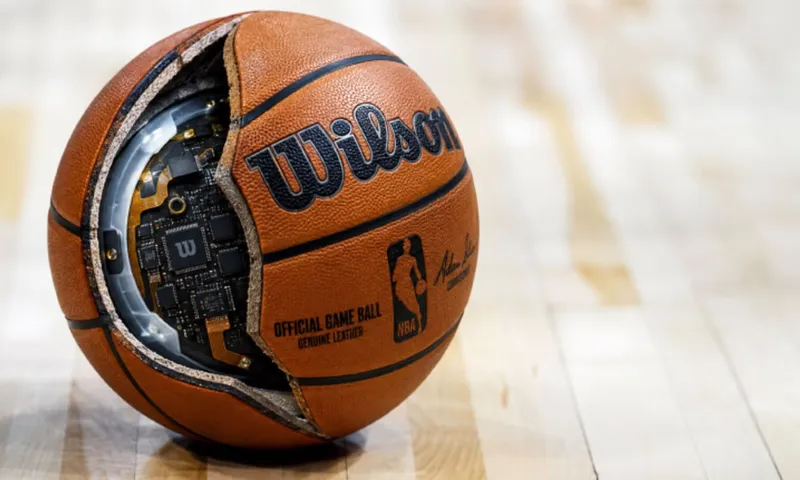 NBA prueba balones inteligentes que podrían llegar a los partidos oficiales
