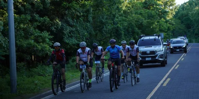 Claro Nicaragua impulsa el ciclismo nacional con el Gran Fondo San Juan del Sur...