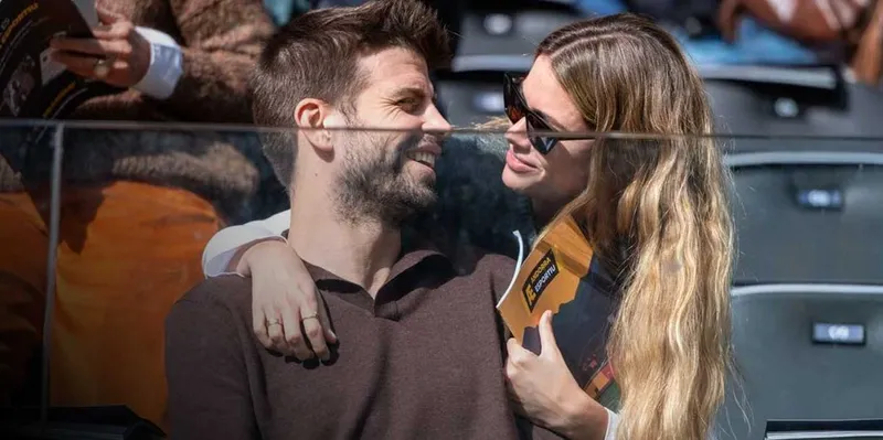 Polémica y fútbol: Piqué y Clara Chía estarían cerca del histórico show de Shakira