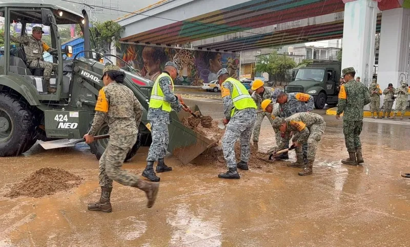 México despliega 22 mil elementos frente a inminente impacto de Simón