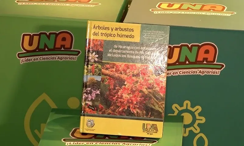 La UNA presenta el segundo volumen de “Árboles y Arbustos”