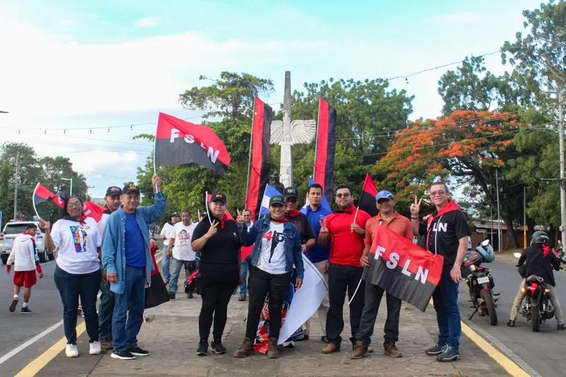 Masaya da la bienvenida a Julio Victorioso con diana y caravana motorizada