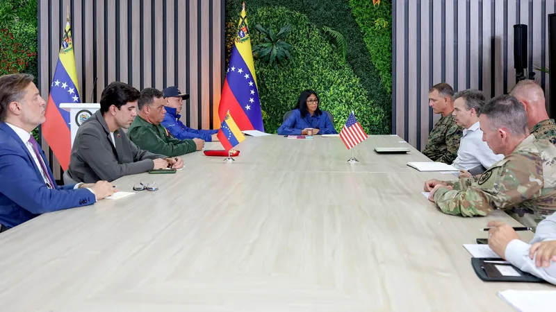 Venezuela y EEUU establecen varios "ejes de acción inmediata" después de sismos devastadores