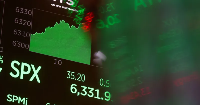 El pronóstico más alcista de Wall Street para el S&P 500 en 2026: 8.400 puntos, según Yardeni
