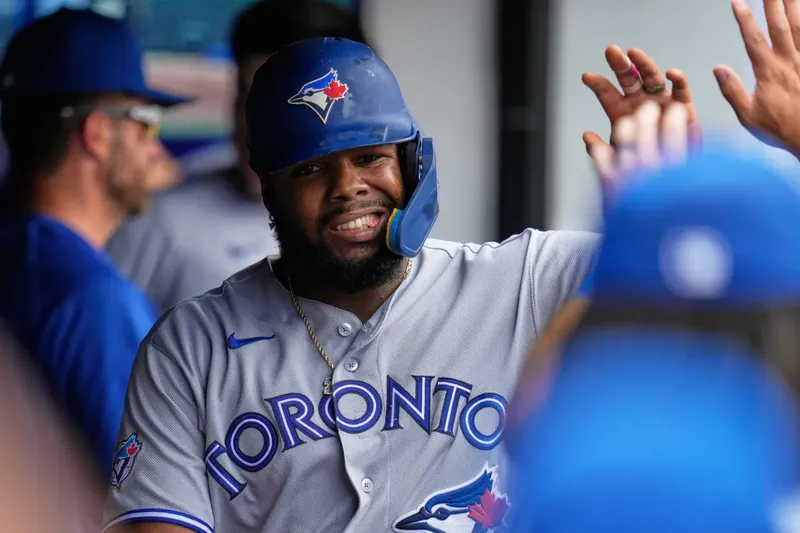 Vladimir Guerrero Jr. pide disculpas tras polémica sobre su contrato millonario